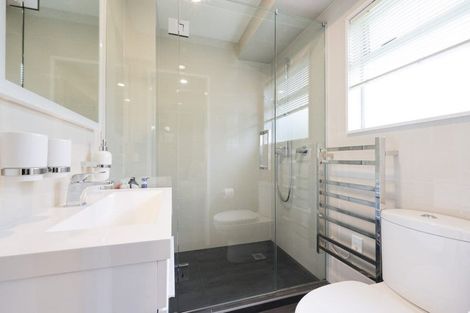 Photo of property in 41 Hythe Terrace, Mairangi Bay, Auckland, 0630