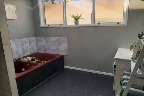 Photo of property in 12 Boundary Road, Alexandra, 9320