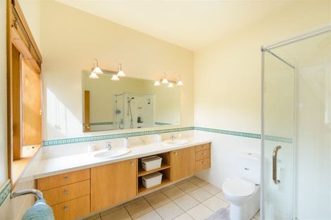 Photo of property in 333 Ngahere Park Road, Turitea, Palmerston North, 4472