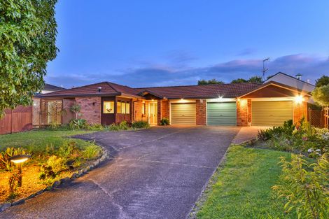 Photo of property in 12 Larkspur Court, The Gardens, Auckland, 2105