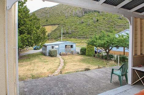 Photo of property in 28 Bowen Street, Kurow, 9435