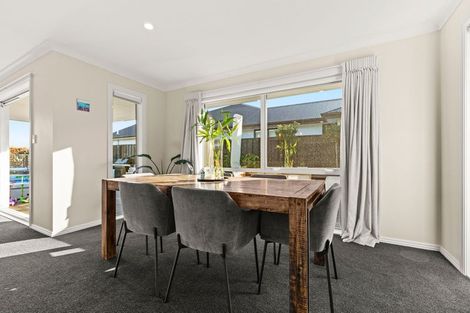 Photo of property in 56 Watkins Drive, Rangiora, 7400