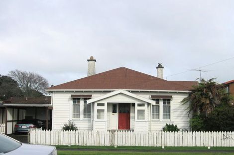 Photo of property in 2/7 Opaheke Road, Papakura, 2110