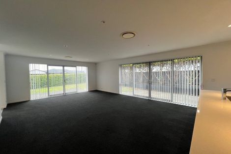 Photo of property in 12 Boocock Crescent, Orewa, 0931