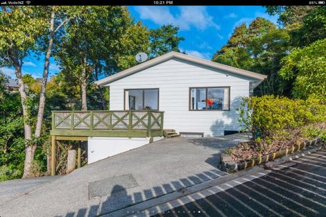 Photo of property in 2/21 Walnut Lane, Browns Bay, Auckland, 0630