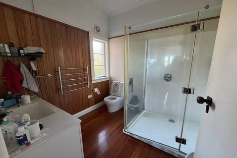 Photo of property in 7 Otahuri Crescent, Greenlane, Auckland, 1051