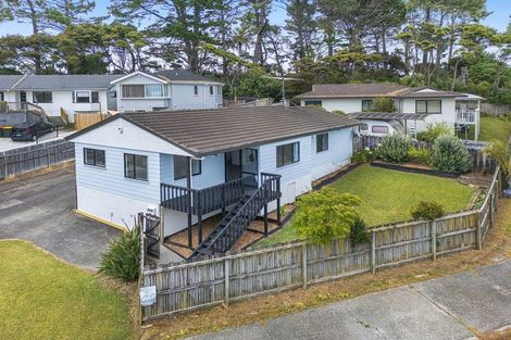 Photo of property in 1/25 Jumento Place, Unsworth Heights, Auckland, 0632