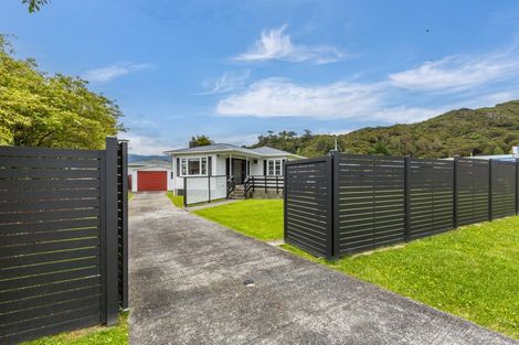 Photo of property in 130 Wainuiomata Road, Wainuiomata, Lower Hutt, 5014