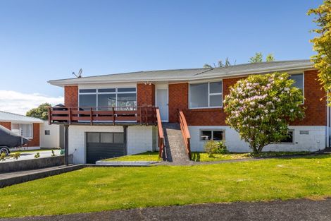 Photo of property in 5 Handley Place, Glen Avon, New Plymouth, 4312
