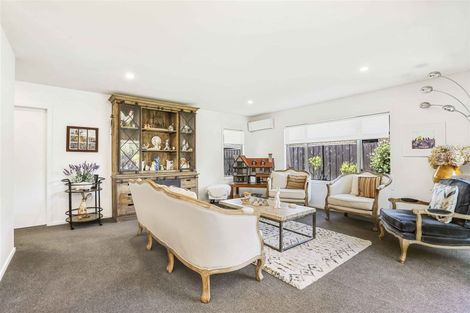 Photo of property in 15 Amokura Crescent, Flagstaff, Hamilton, 3210