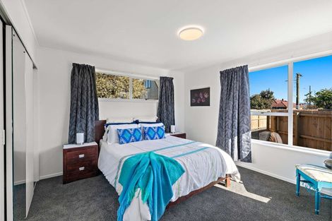 Photo of property in 31 Humphrey Kemp Avenue, Henderson, Auckland, 0612