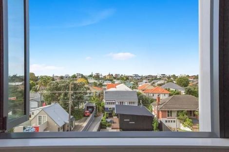 Photo of property in 19/436 Maunganui Road, Mount Maunganui, 3116