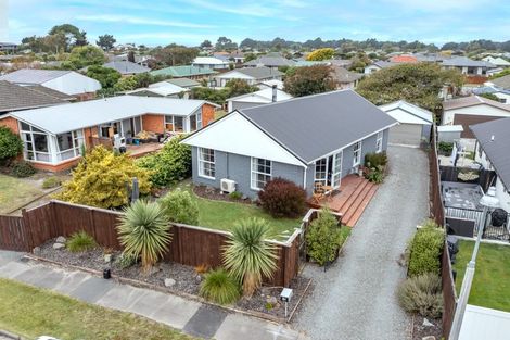 Photo of property in 19 Endeavour Street, North New Brighton, Christchurch, 8083