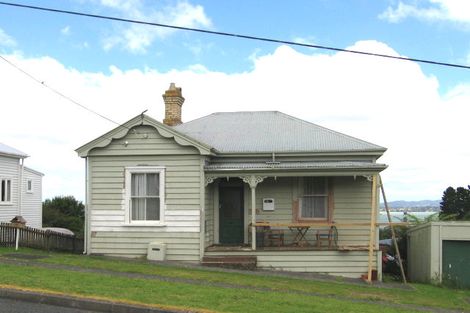 Photo of property in 72 Palmerston Road, Birkenhead, Auckland, 0626