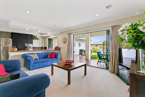 Photo of property in 6 Carpentras Way, Nukuhau, Taupo, 3330