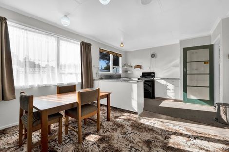 Photo of property in 9 Kowhai Street, Strandon, New Plymouth, 4312