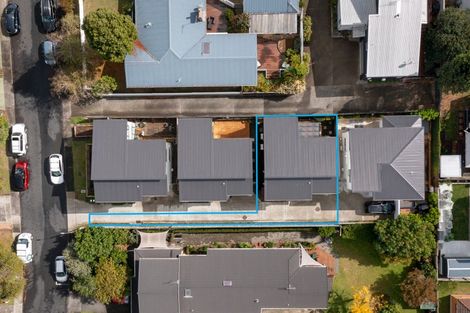 Photo of property in 9c Totara Grove, Hillcrest, Auckland, 0627