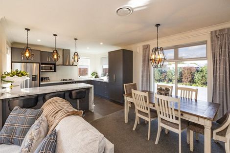 Photo of property in 7a Weber Place, Roslyn, Palmerston North, 4414