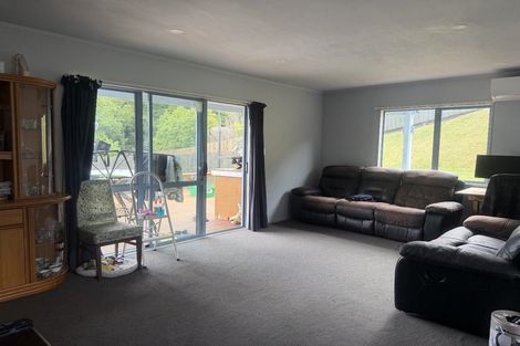 Photo of property in 6 Farrow Way, Welcome Bay, Tauranga, 3112