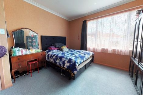 Photo of property in 7 Winchester Street, Levin, 5510