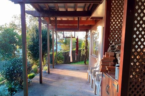 Photo of property in 4152 Great North Road, Glendene, Auckland, 0602