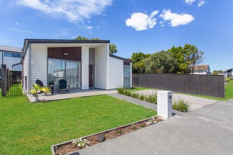 Photo of property in 6 Skippy Patuwai Lane, Glen Innes, Auckland, 1072