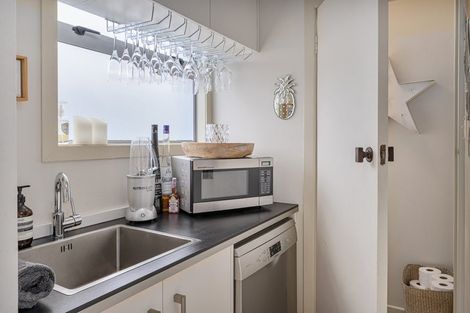 Photo of property in 55 Hornsea Road, Tairua, 3508