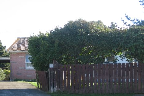 Photo of property in 27 Bellona Place, Cannons Creek, Porirua, 5024