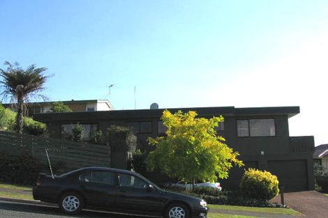 Photo of property in 2/747 East Coast Road, Browns Bay, Auckland, 0630