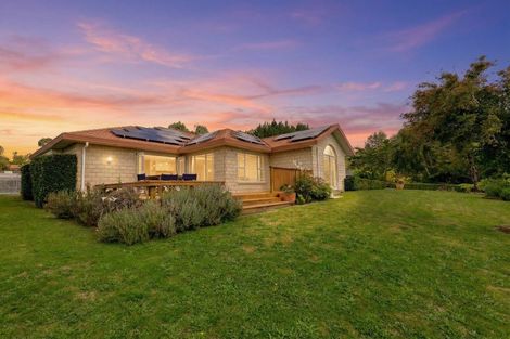 Photo of property in 85 Emerald Hill Drive, Birchville, Upper Hutt, 5018