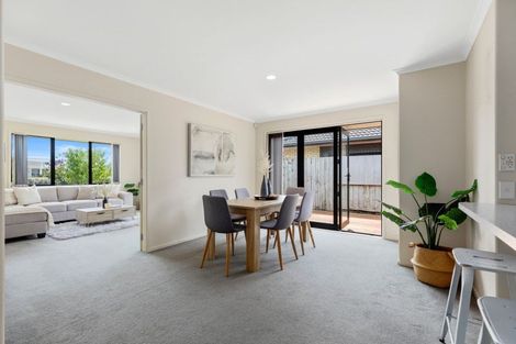 Photo of property in 35 Golden Sands Drive, Papamoa Beach, Papamoa, 3118