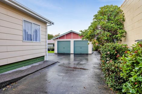 Photo of property in 22 Karaka Street, Inglewood, 4330