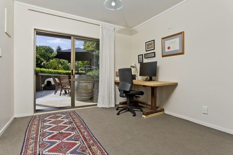 Photo of property in 22b Mariposa Crescent, Birkenhead, Auckland, 0626