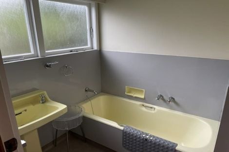 Photo of property in 15 Helen Street, Brooklyn, Wellington, 6021