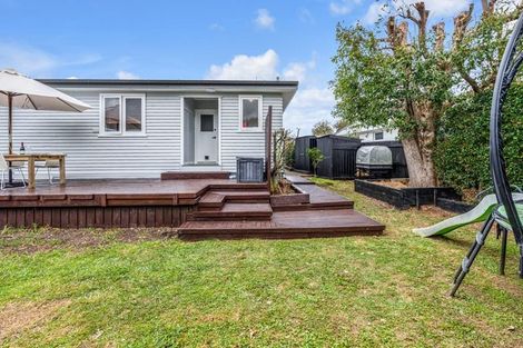 Photo of property in 9 O'halloran Road, Howick, Auckland, 2014