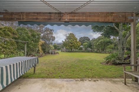 Photo of property in 152 Ocean Beach Road, Tairua, 3508