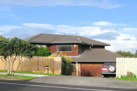 Photo of property in 79 Gosford Drive, Botany Downs, Auckland, 2010