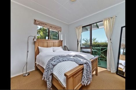 Photo of property in 251 Sunset Road, Sunnynook, Auckland, 0632