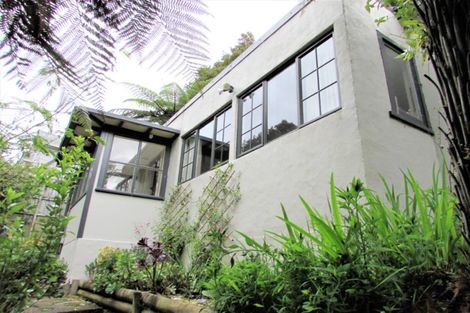 Photo of property in 126 Pinehaven Road, Pinehaven, Upper Hutt, 5019