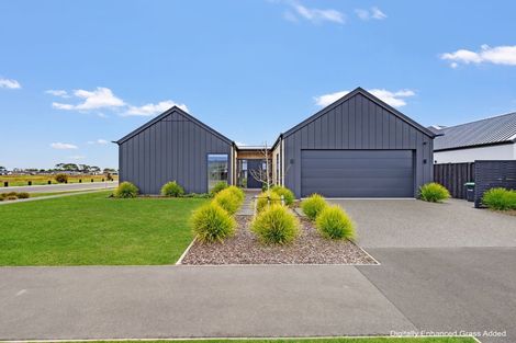 Photo of property in 48 Gammack Drive, Halswell, Christchurch, 8025