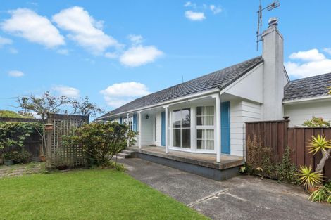 Photo of property in 27 Fitzroy Avenue, Fitzroy, Hamilton, 3206