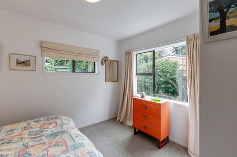 Photo of property in 12 Ara Kuaka, Waikanae Beach, Waikanae, 5036
