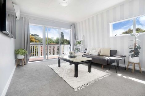 Photo of property in 22 Fernleigh Avenue, Waiuku, 2123