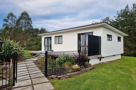 Photo of property in 47 Terry Smyth Drive, Kumeu, 0892