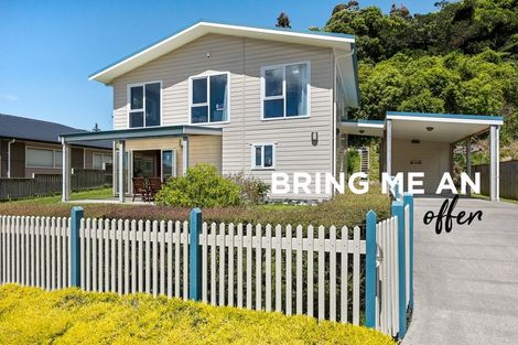 Photo of property in 5 Aran More Place, Belmont, Lower Hutt, 5010