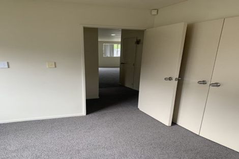 Photo of property in 62 Woodbank Drive, Glen Eden, Auckland, 0602