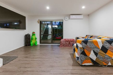 Photo of property in 4337 Great North Road, Glendene, Auckland, 0602