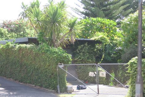 Photo of property in 97 Fairclough Road, Beach Haven, Auckland, 0626