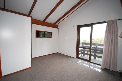Photo of property in 7 Kanohi Terrace, Mangere Bridge, Auckland, 2022