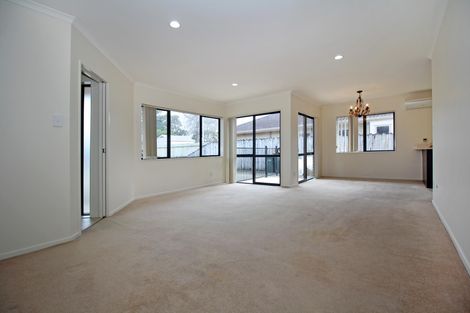 Photo of property in 124 Dominion Road, Papakura, 2110